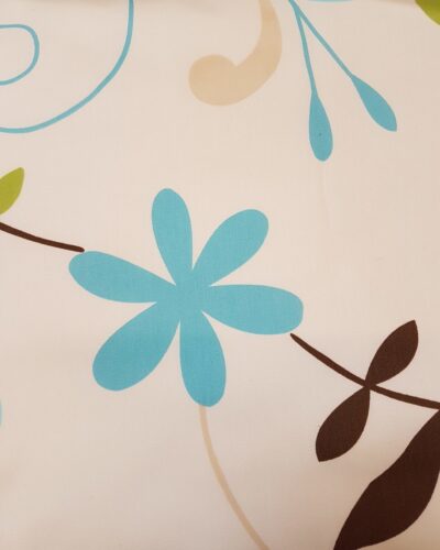 Offwhite med blomster