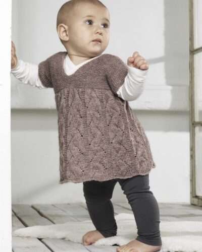 Fin babykjole og supernemme sokker, 4412 - Katmandu