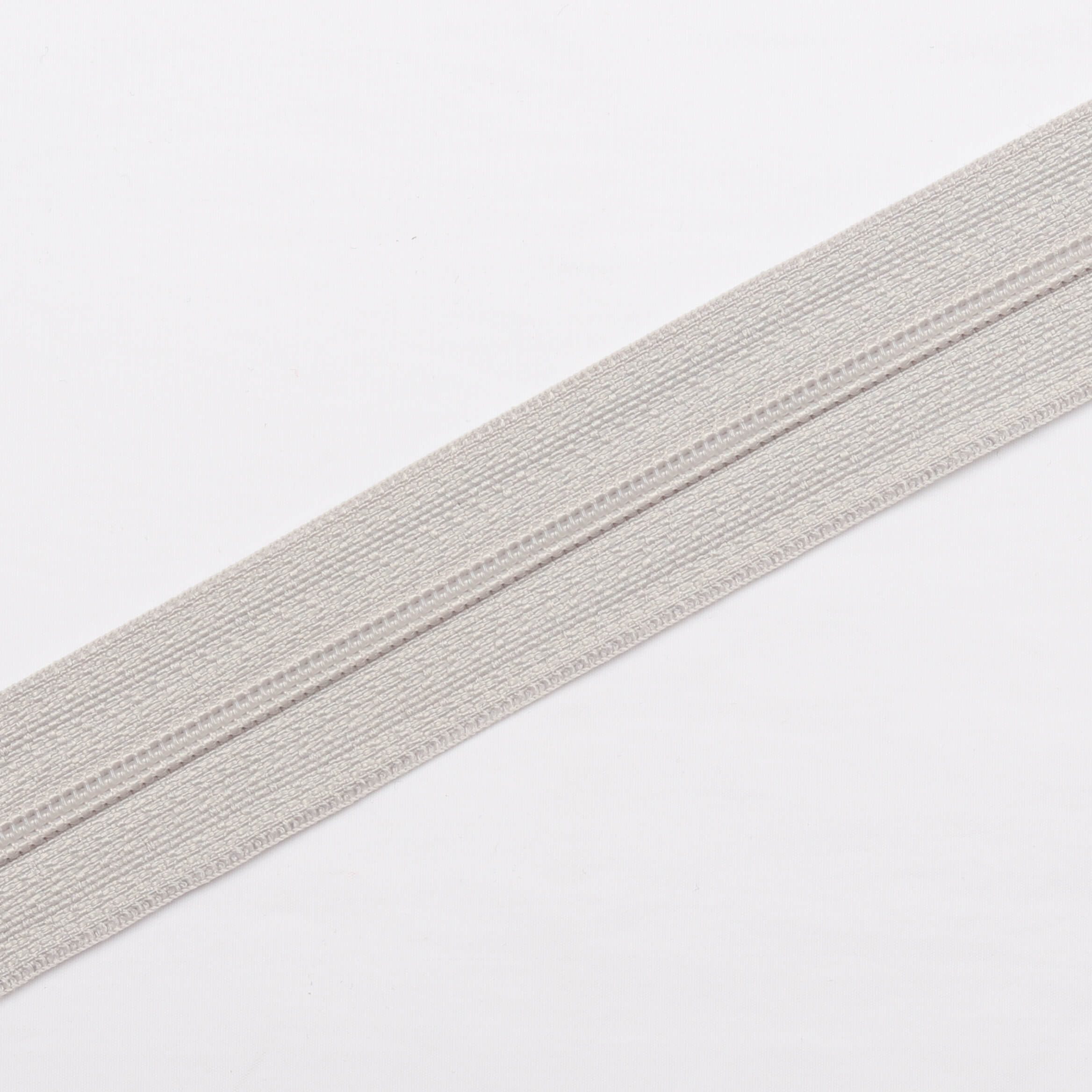 4 mm lynlås i metermål, mange farver