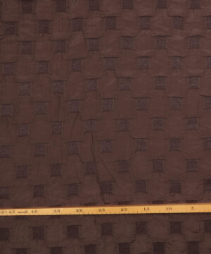 Kvadrater i brun - Polyester - Info mangler