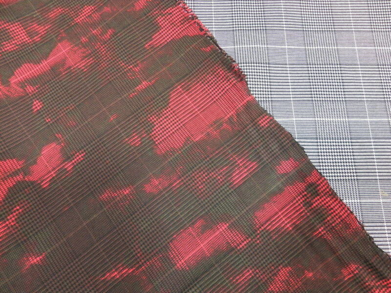 Tern, sort, hvid m. rødt på bagsiden, polyester/lycra - Info mangler