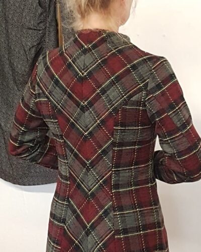 Tern, petrol, bordeaux, grå, gul - Polyester
