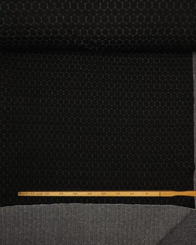 Sort m. sølv kuber - Vatteret stof