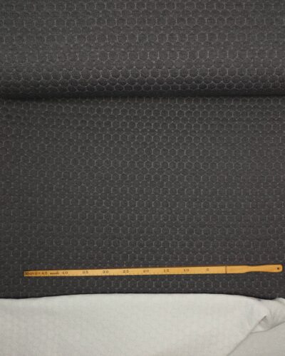 Grå m. sølv kuber - Vatteret stof 7 Grå m. sølv kuber - Vatteret stof