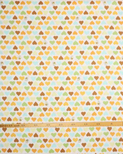 Hjerter og en lille bi på hvid - Patchwork 7 Hjerter og en lille bi på hvid - Patchwork