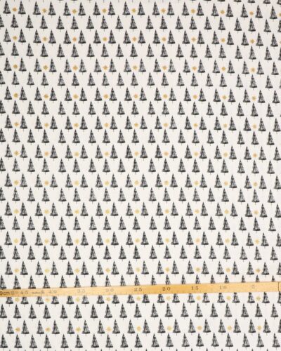 Sorte træer og guldstjerner på hvid - Patchwork 7 Sorte træer og guldstjerner på hvid - Patchwork