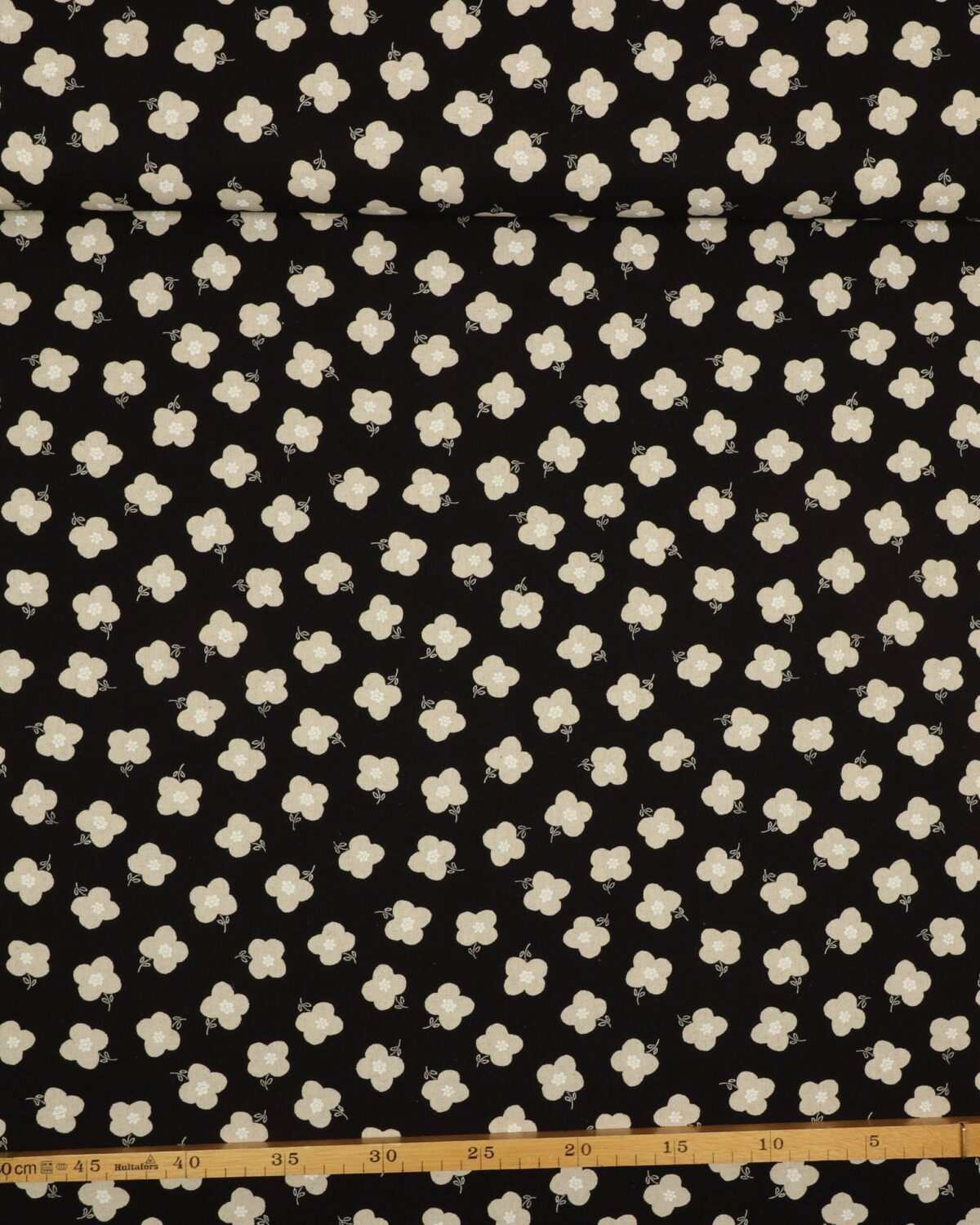 Naturfarvet blomster på sort - Patchwork - Billede 3