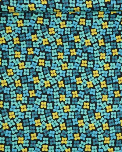 Blomster på mørkeblå - Patchwork