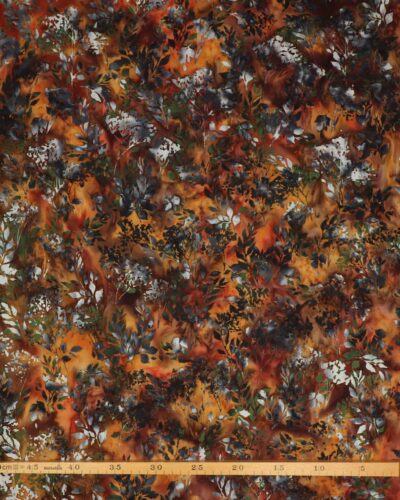 Grene og blade på bund af brune nuancer - Bali