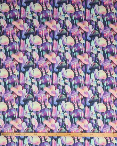 Luminous daydream, Svampe på mørkeblå - Patchwork