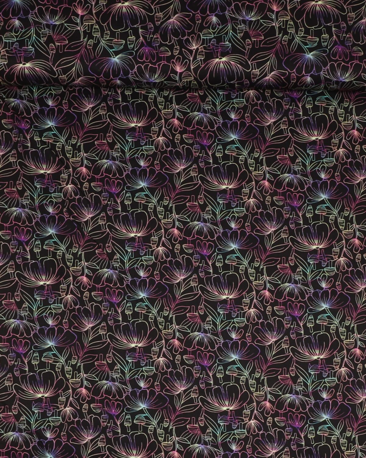Luminous daydream, blomster og svampe på sort - Patchwork