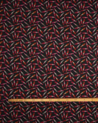 Læbestifter på sort bund - Bomuld 7 Læbestifter på sort bund - Bomuld