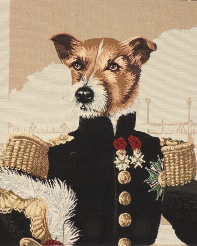 Hund i uniform med guldglimmer 45x45 cm - Gobelin