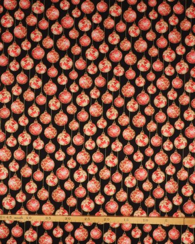 Røde julekugler på sort - Patchwork