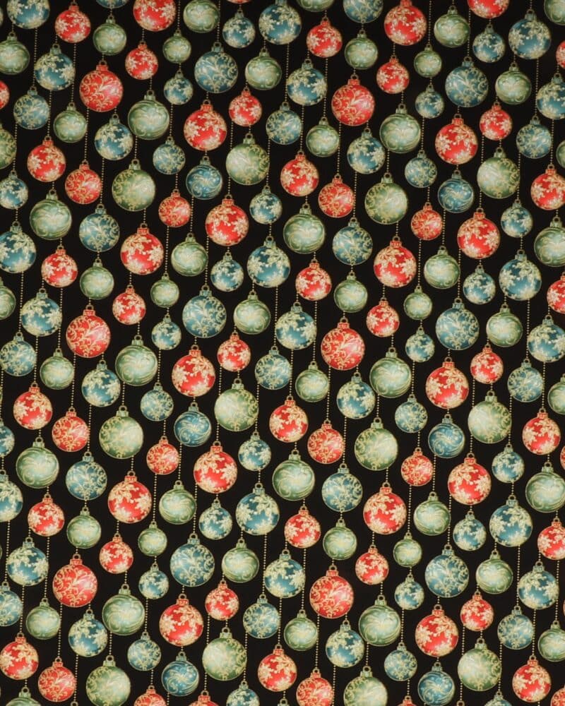 Røde/grønne/blå julekugler på sort - Patchwork - Benartex