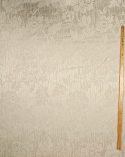 Beige med roser
