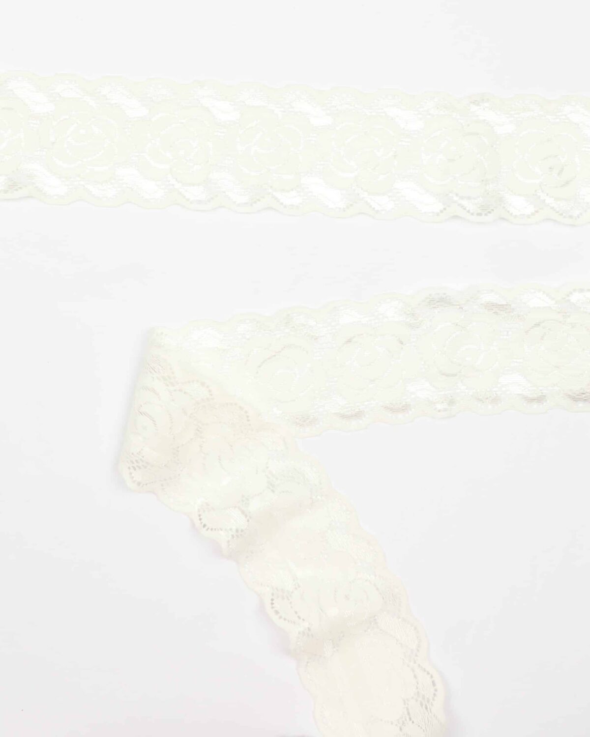 Elastisk blonde m. silikone, offwhite - 68 mm