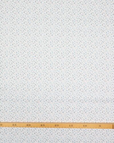 Woodland frost, bær på kviste/blå - Patchwork 7 Woodland frost, bær på kviste/blå - Patchwork