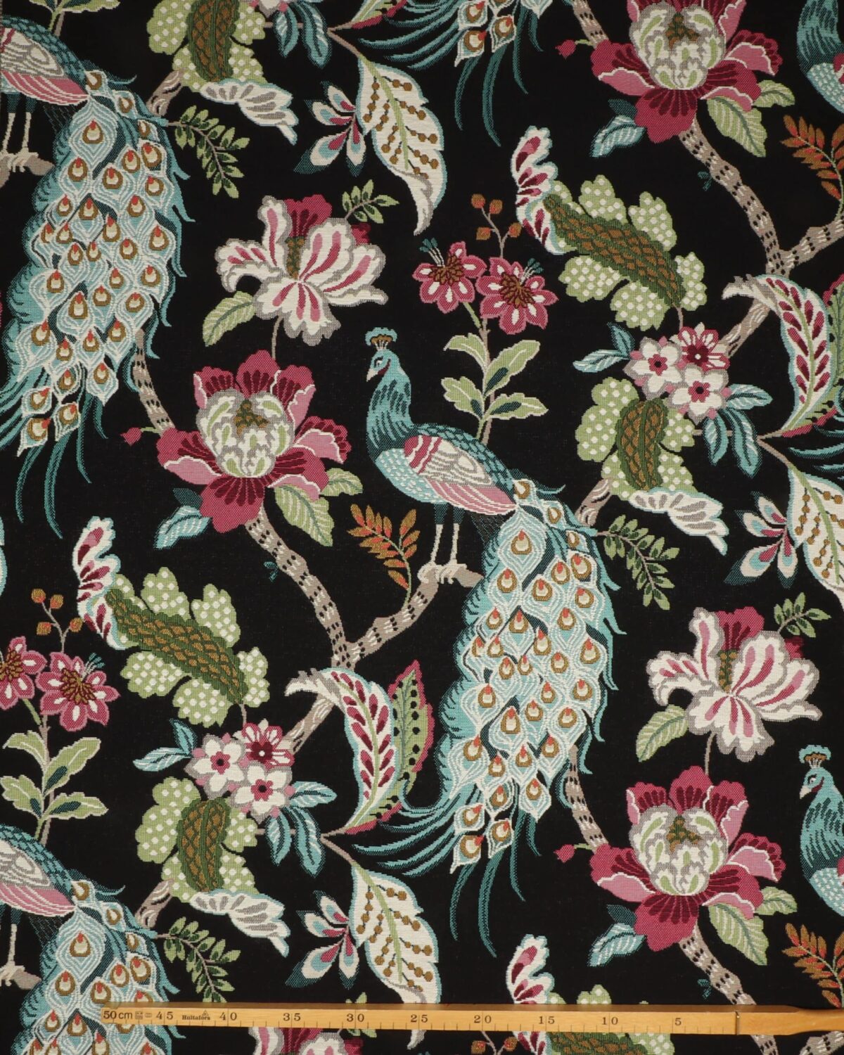 Påfugl og blomster på sort - Gobelin - Billede 3