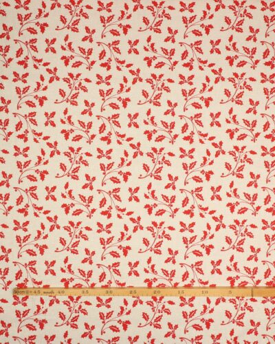 Røde kristtjørn på offwhite med guldtråd - Boligtekstil