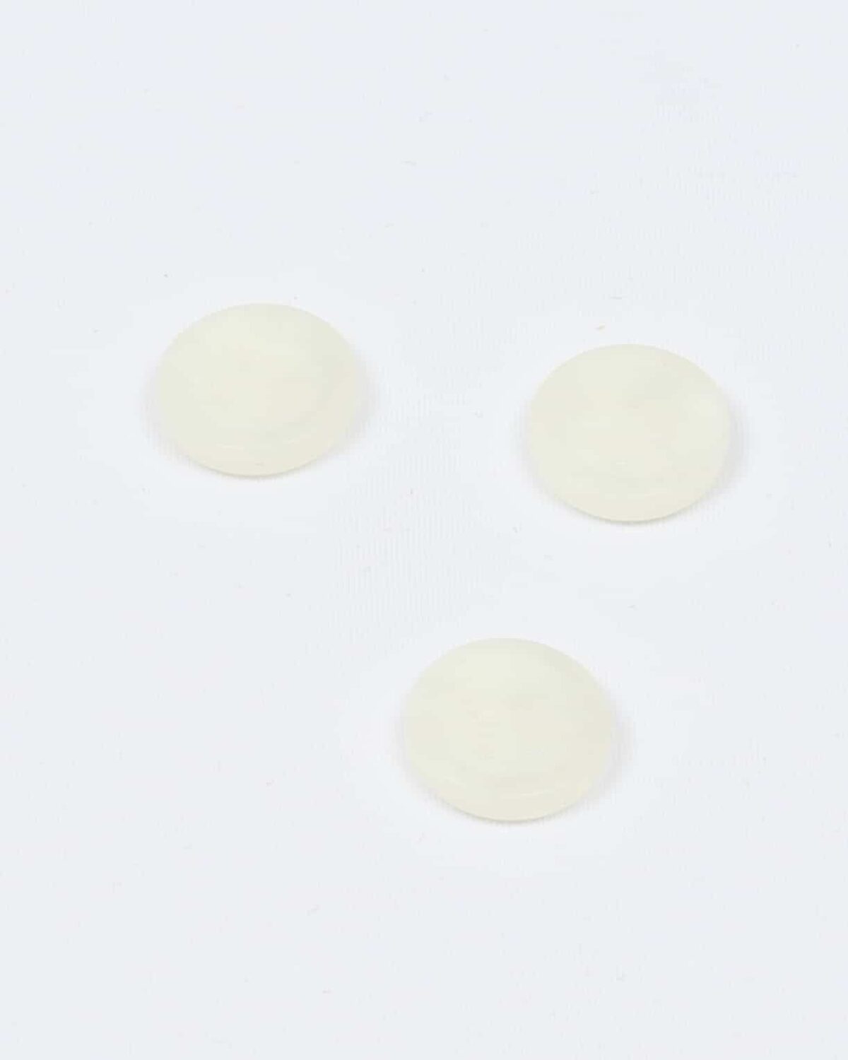 Meleret hvid med 4 huller - 10 mm