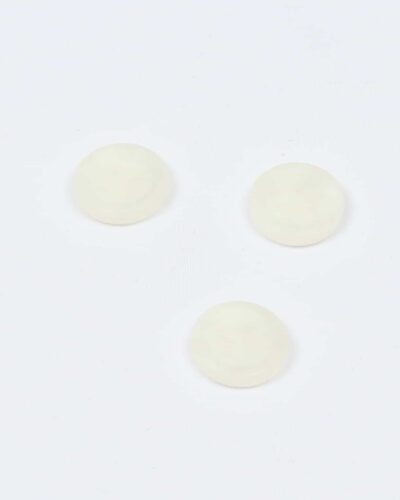 Meleret hvid med 4 huller - 10 mm