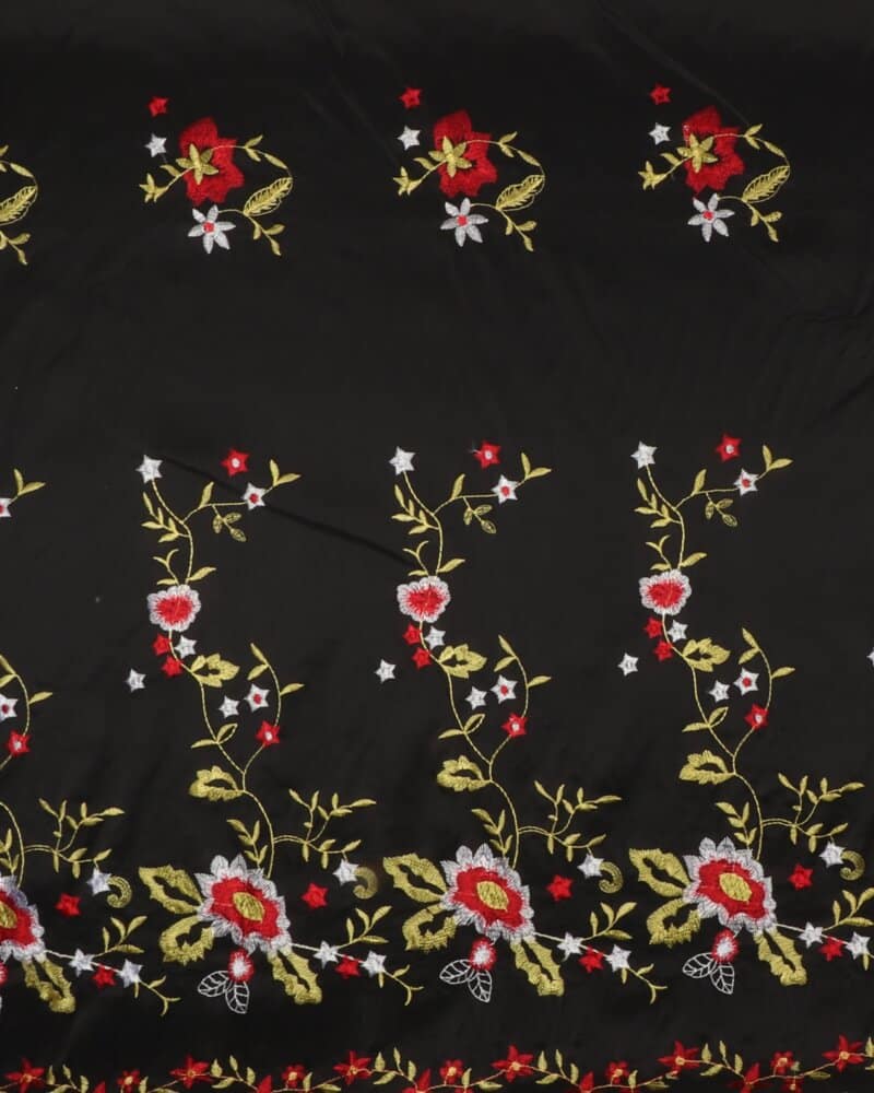 Sort med broderi - Polyester