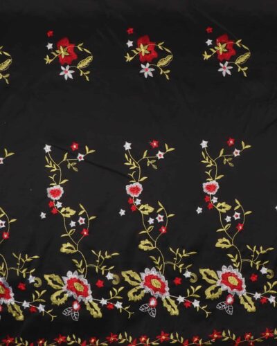 Sort med broderi - Polyester