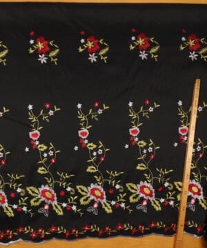 Sort med broderi - Polyester