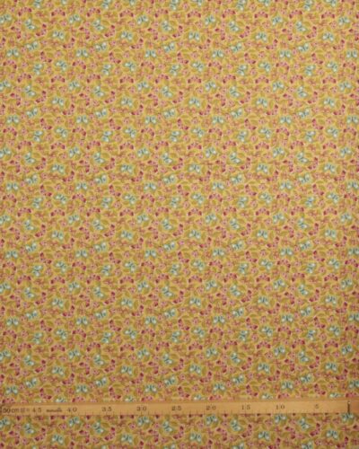 Back & Forth, sommerfugle på lys oliven - Patchwork 7 Back & Forth, sommerfugle på lys oliven - Patchwork