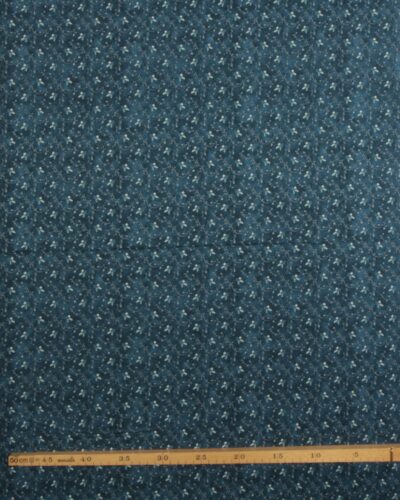 Genevieve, mørk blå med små blomster - Patchwork 7 Genevieve, mørk blå med små blomster - Patchwork