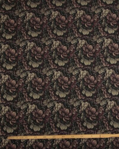 Blomster på sort - Isoli (alpefleece)