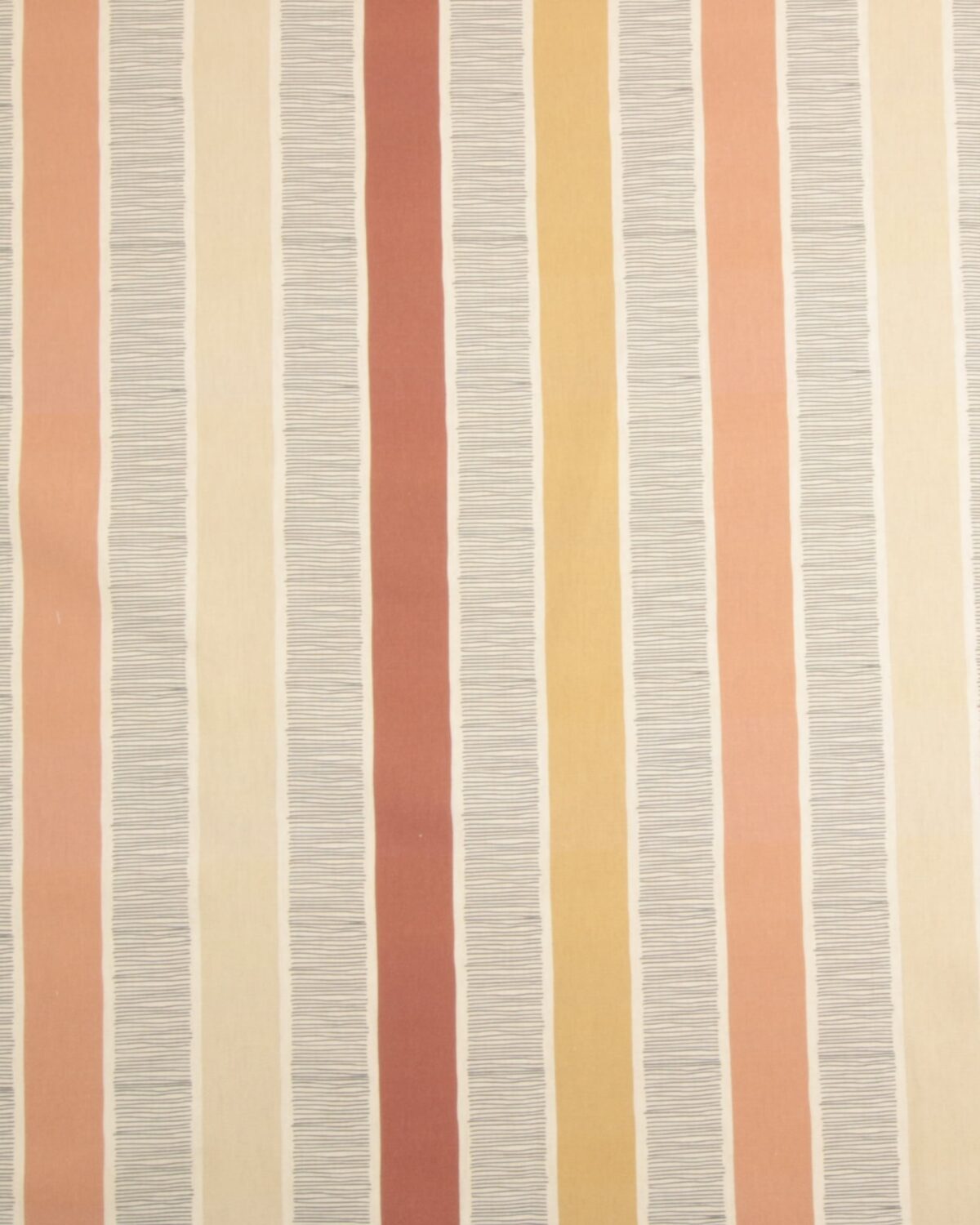 Karry, rust, linier i sort og beige