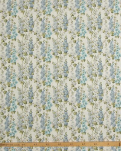 Blue Collection, hvid m. lys blå blomst (Sanderson) - Patchwork 7 Blue Collection, hvid m. lys blå blomst (Sanderson) - Patchwork