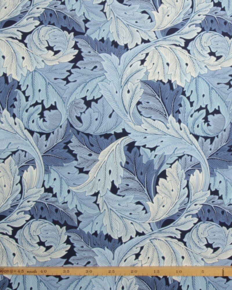 Large Acanthus, offwhite/blå - William Morris