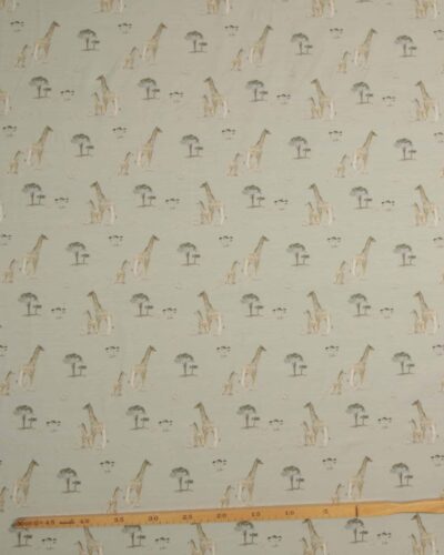 Giraf med unge på savannen - Jersey 7 Giraf med unge på savannen - Jersey