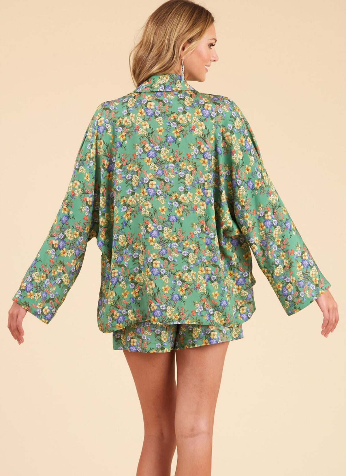 Jakke, shorts og bikinitop - str. 34-46 - Billede 3