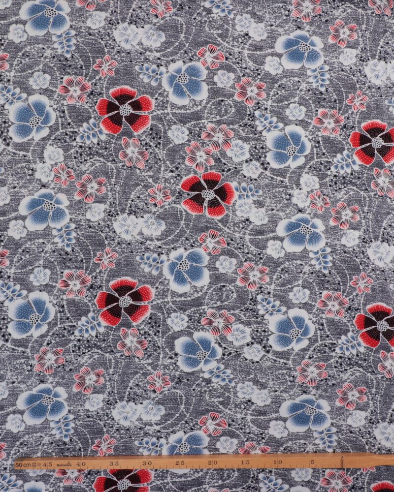 Sort/hvid med røde og blå blomster - Viskose jersey - Image 2