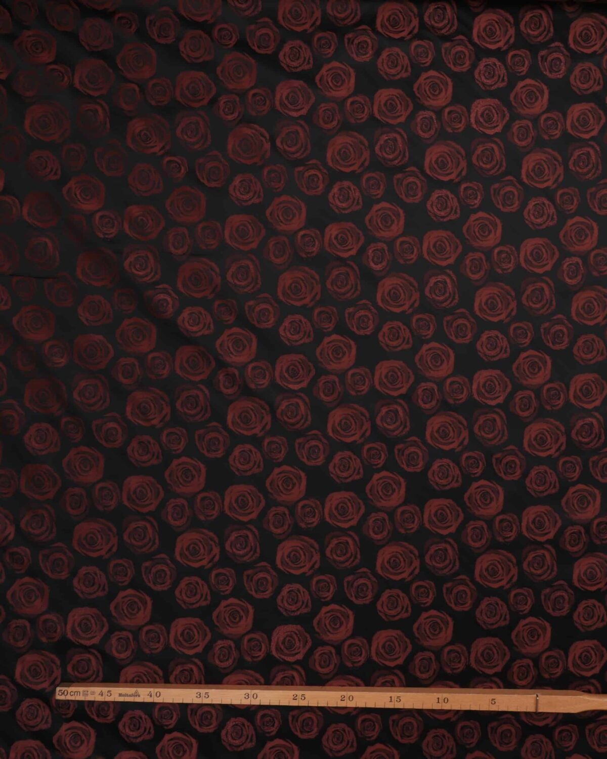 Sort m. chokoladebrune roser og lidt glimmer - Polyester - Billede 2