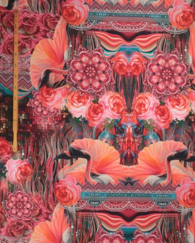 Mønster og blomster i røde farver - Jersey rapport