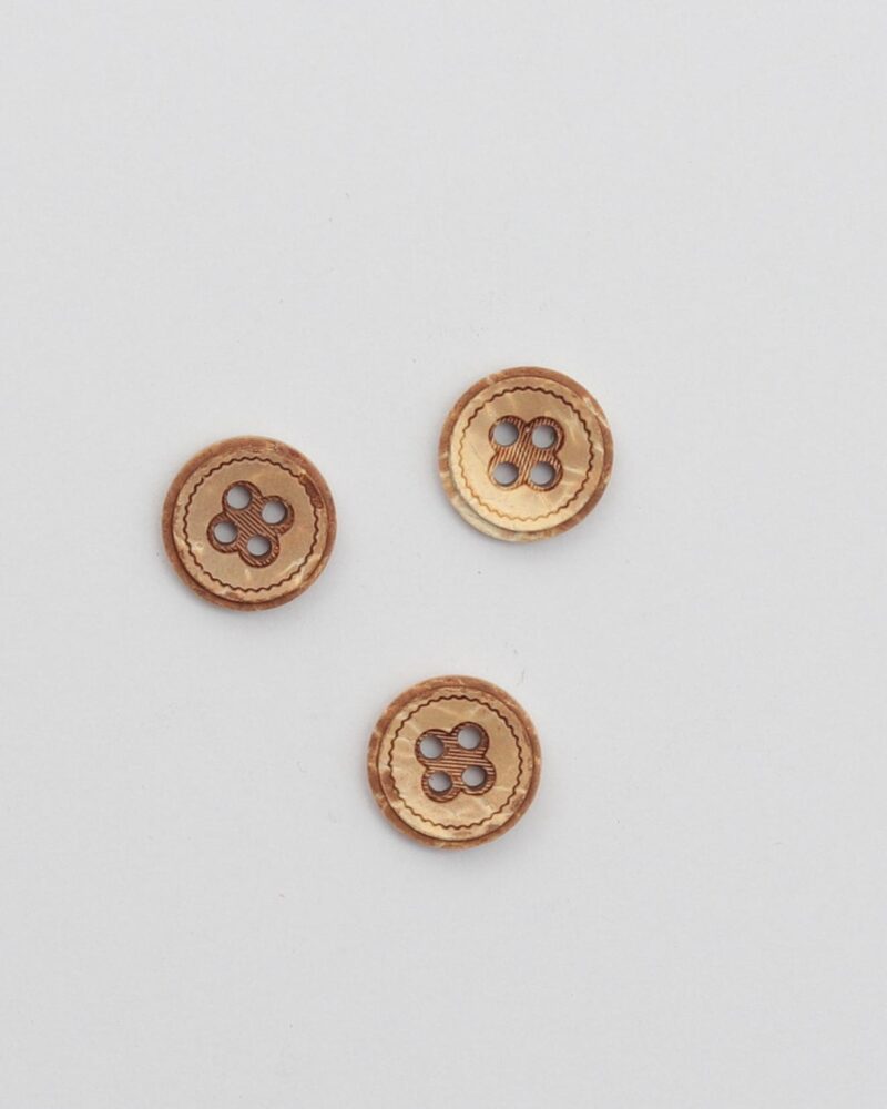 4-huls, brun m. mønster - 12 mm kokosknap