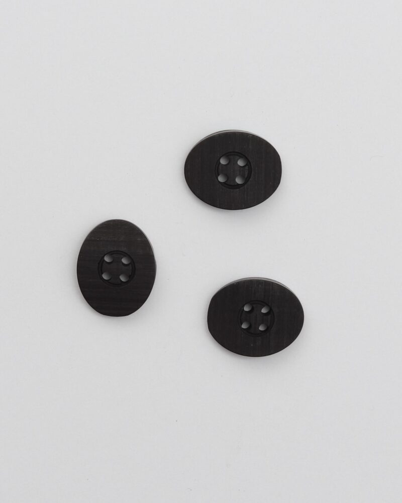 4 huls, oval sort m. rillemønster - 19x23 mm