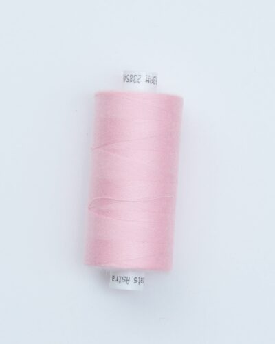 Coats Astra sytråd, 1000 m - Polyester - 3106 Lyserød