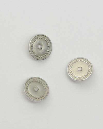 Øjeknap, sølv m. mønster - 18 mm metalknap