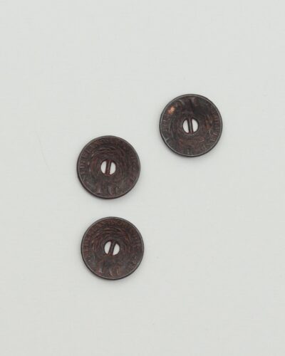 2 huls, mørk 1 cent - 15 mm metalknap