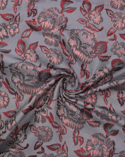 Brokade, grå med blomster og rødt glimmer - Polyester 8 Brokade, grå med blomster og rødt glimmer - Polyester