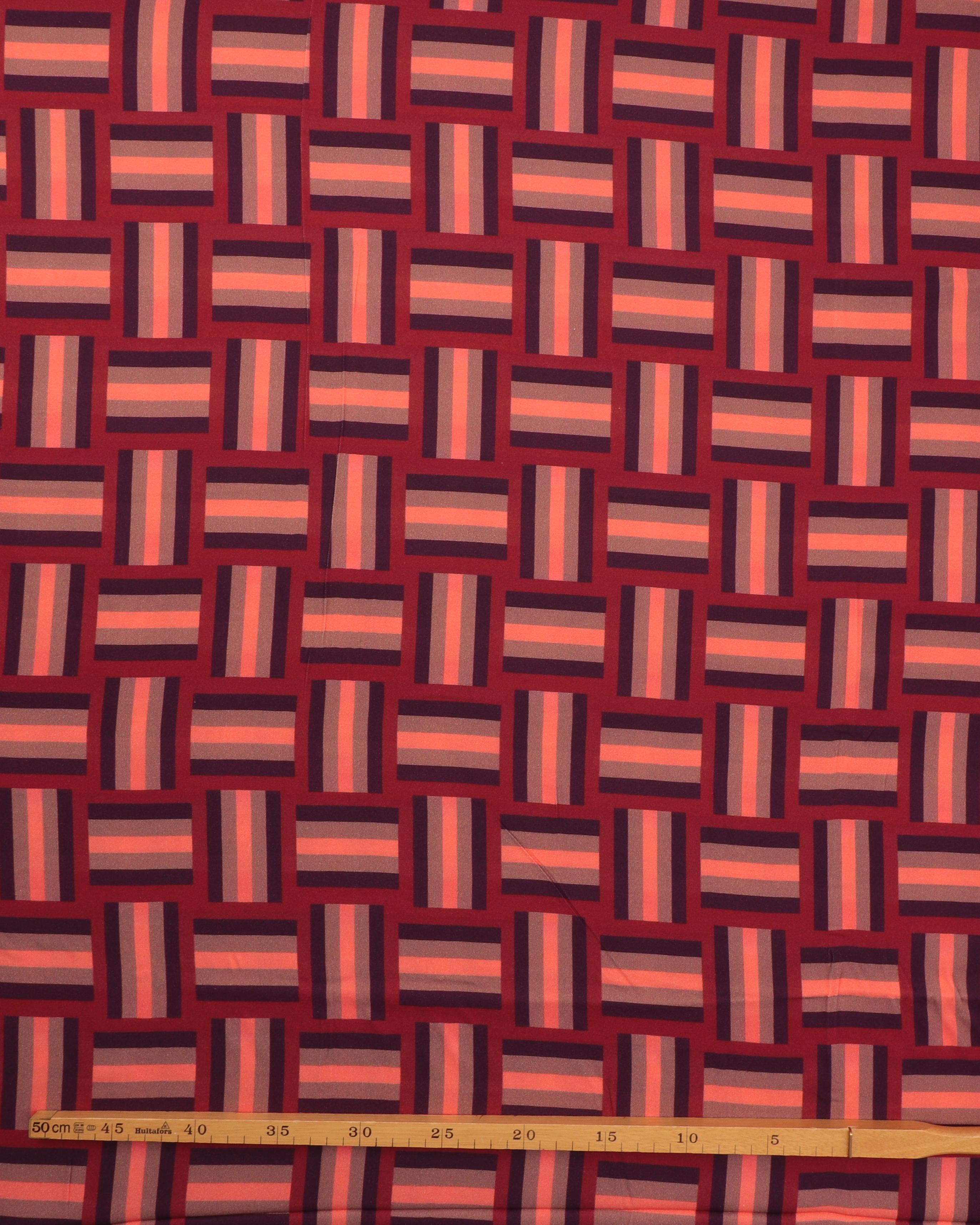 Mønster i bordeaux/rød/orange/lysebrun - Twillvævet viskose 4 Mønster i bordeaux/rød/orange/lysebrun - Twillvævet viskose - Billede 2