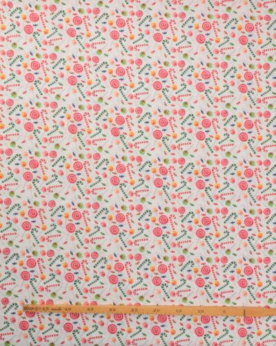 Juleslik på hvid bund - Bomuldslærred 6 Juleslik på hvid bund - Bomuldslærred