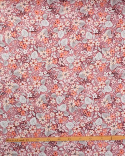 Alternative view of Meleret gammelrosa med blomster - Isoli