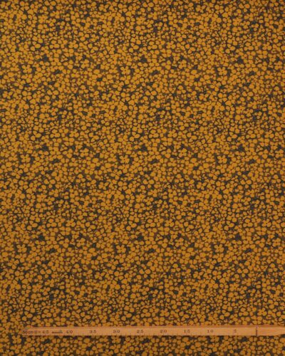 Alternative view of Karryfarvet blomster på olivengrøn bund - Viskose/polyester